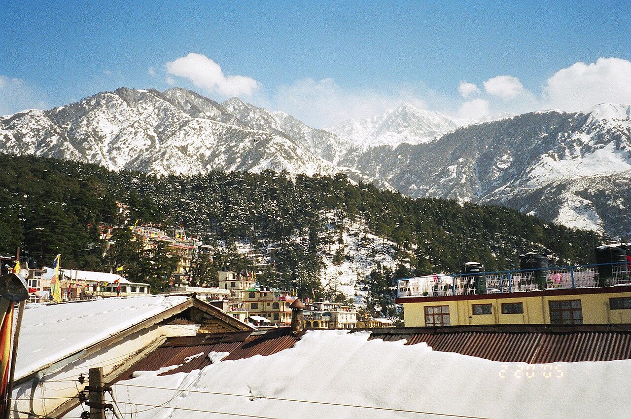 Panoramic_view_of_McLeod_Ganj_during_winters_2005